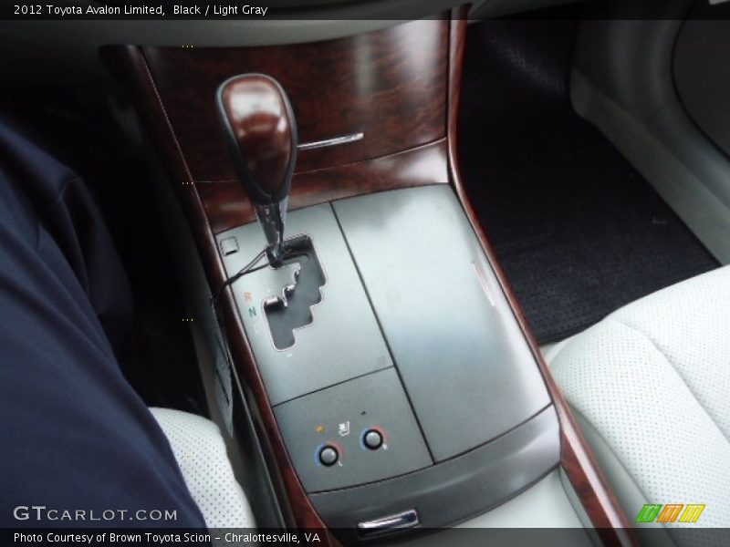 Black / Light Gray 2012 Toyota Avalon Limited
