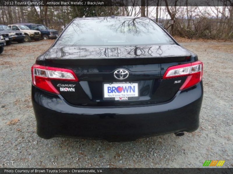 Attitude Black Metallic / Black/Ash 2012 Toyota Camry SE