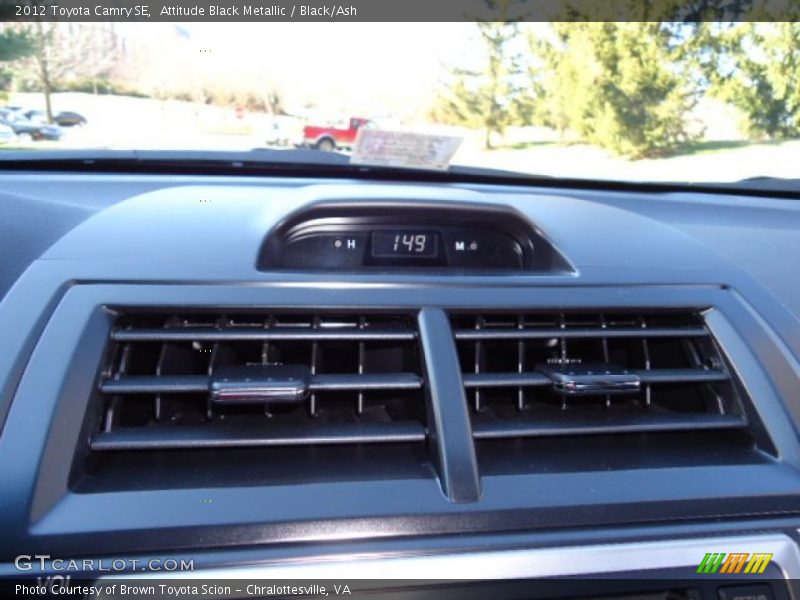 Attitude Black Metallic / Black/Ash 2012 Toyota Camry SE