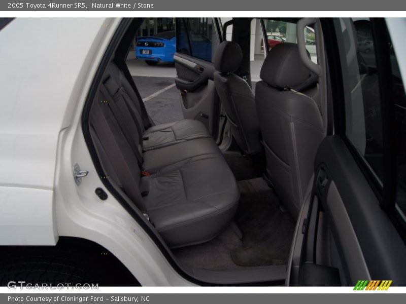 Natural White / Stone 2005 Toyota 4Runner SR5