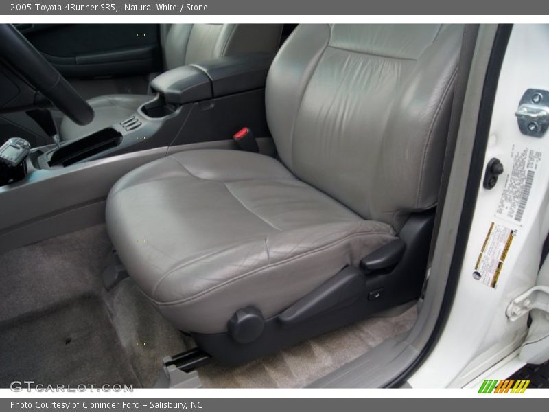 Natural White / Stone 2005 Toyota 4Runner SR5
