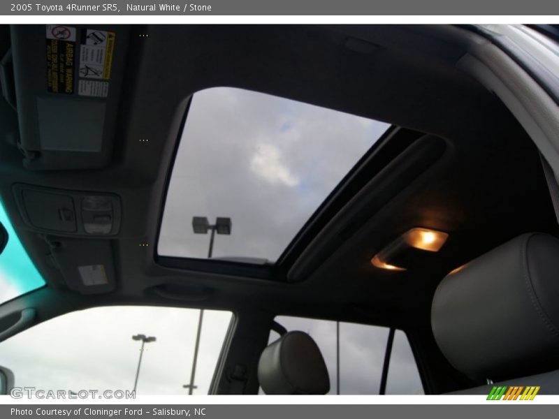 Natural White / Stone 2005 Toyota 4Runner SR5