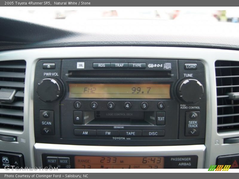 Natural White / Stone 2005 Toyota 4Runner SR5