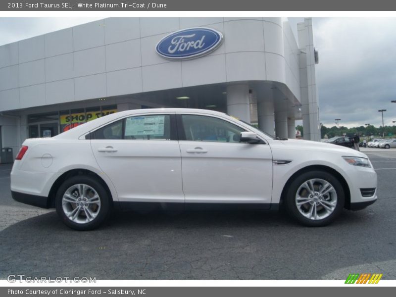 White Platinum Tri-Coat / Dune 2013 Ford Taurus SEL