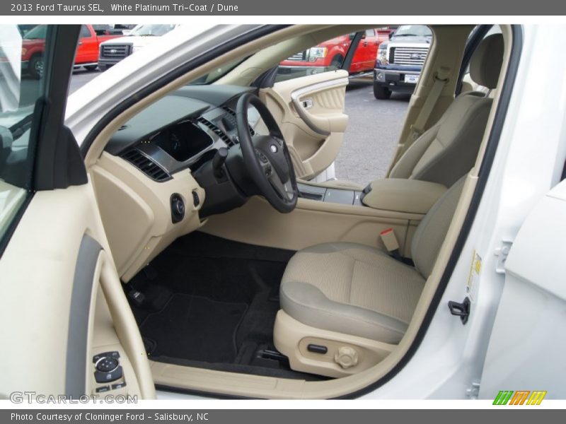White Platinum Tri-Coat / Dune 2013 Ford Taurus SEL