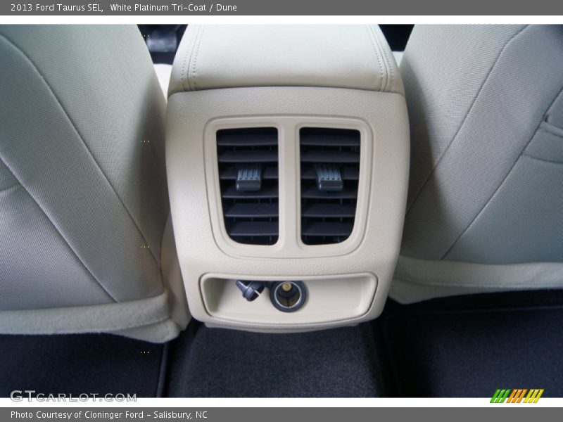 White Platinum Tri-Coat / Dune 2013 Ford Taurus SEL