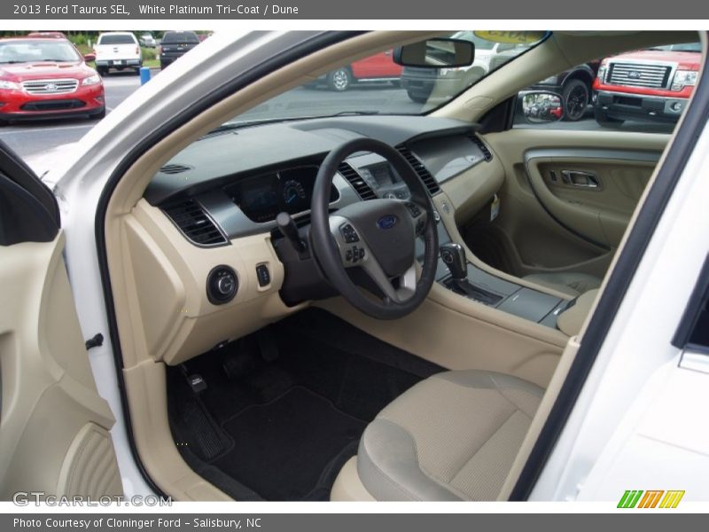 White Platinum Tri-Coat / Dune 2013 Ford Taurus SEL