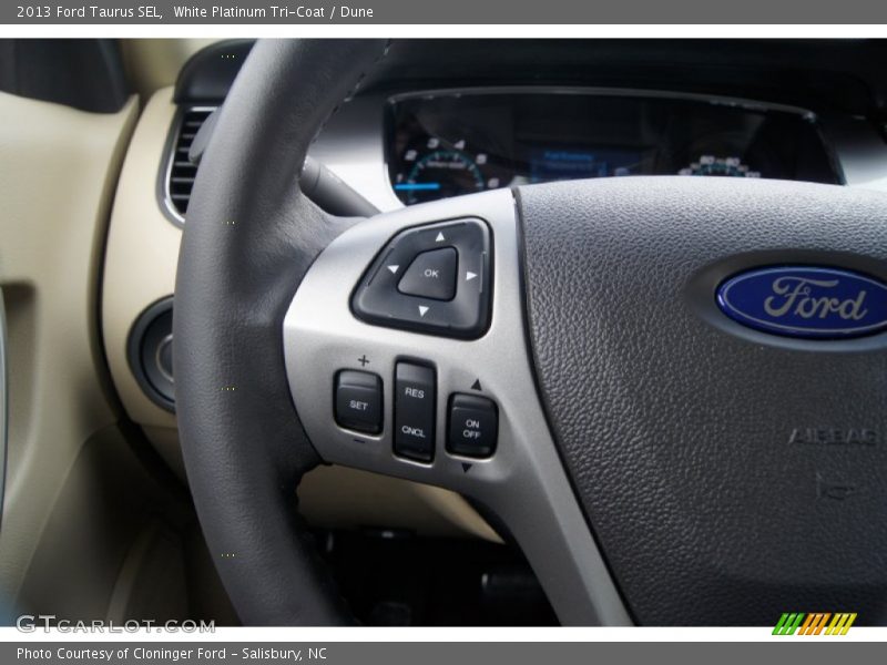 White Platinum Tri-Coat / Dune 2013 Ford Taurus SEL