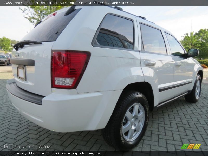 Stone White / Medium Slate Gray/Dark Slate Gray 2009 Jeep Grand Cherokee Laredo