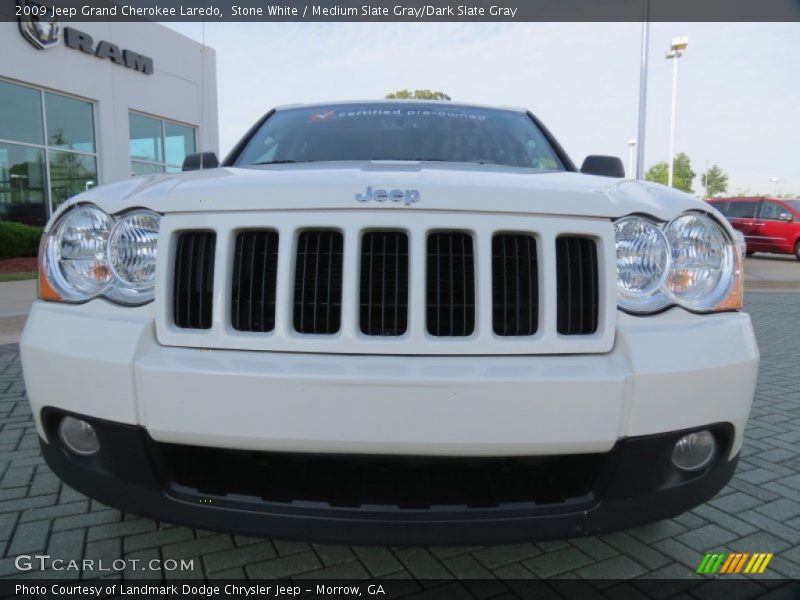 Stone White / Medium Slate Gray/Dark Slate Gray 2009 Jeep Grand Cherokee Laredo