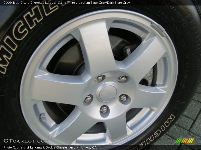 Stone White / Medium Slate Gray/Dark Slate Gray 2009 Jeep Grand Cherokee Laredo