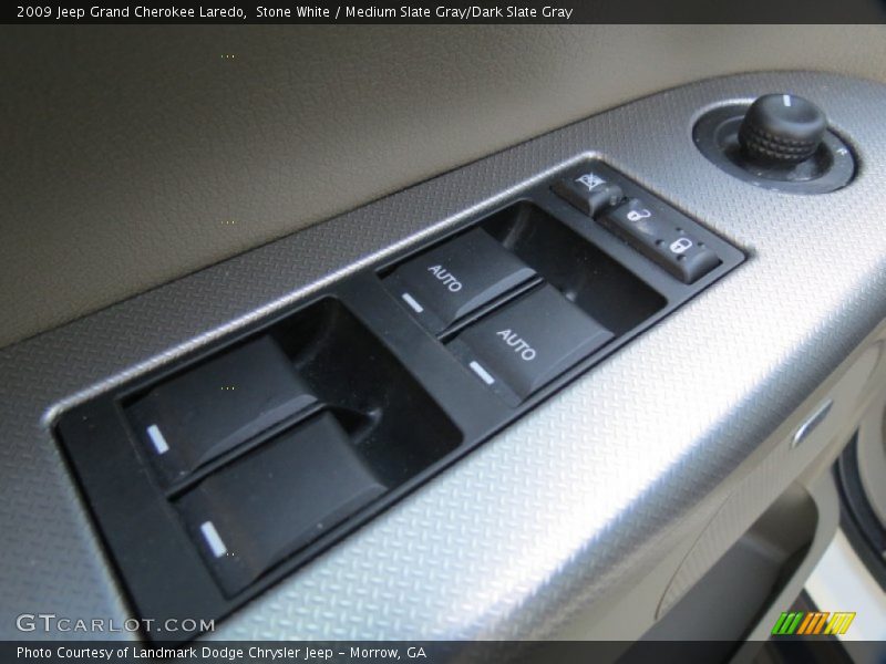 Stone White / Medium Slate Gray/Dark Slate Gray 2009 Jeep Grand Cherokee Laredo