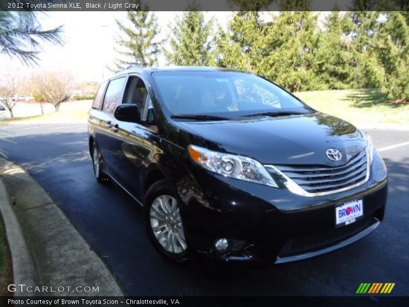 Black / Light Gray 2012 Toyota Sienna XLE