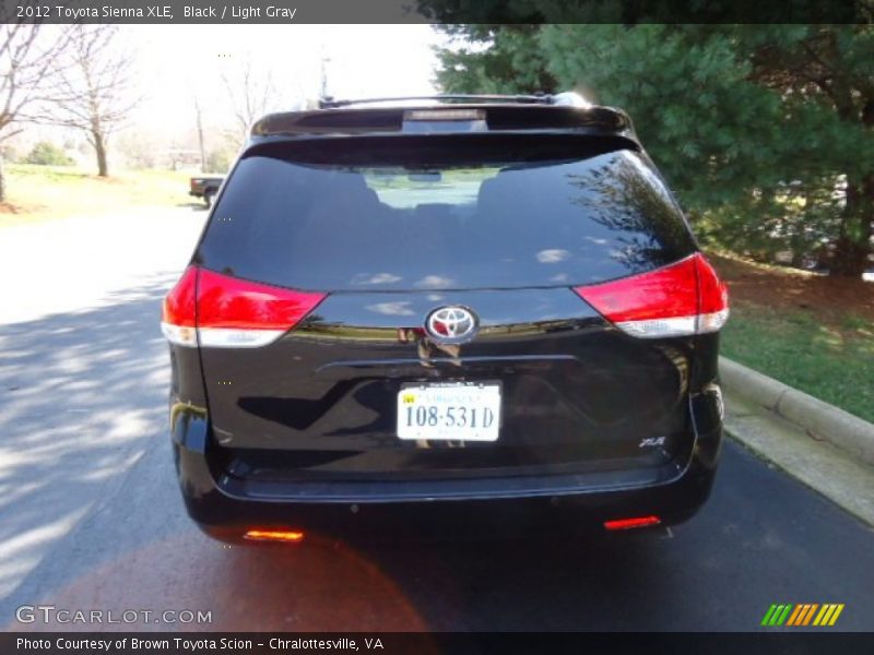 Black / Light Gray 2012 Toyota Sienna XLE