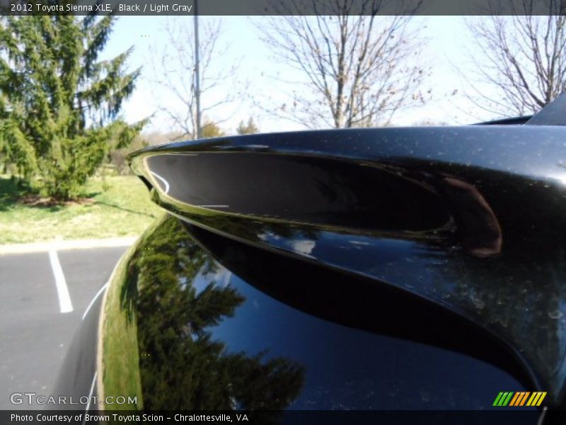 Black / Light Gray 2012 Toyota Sienna XLE