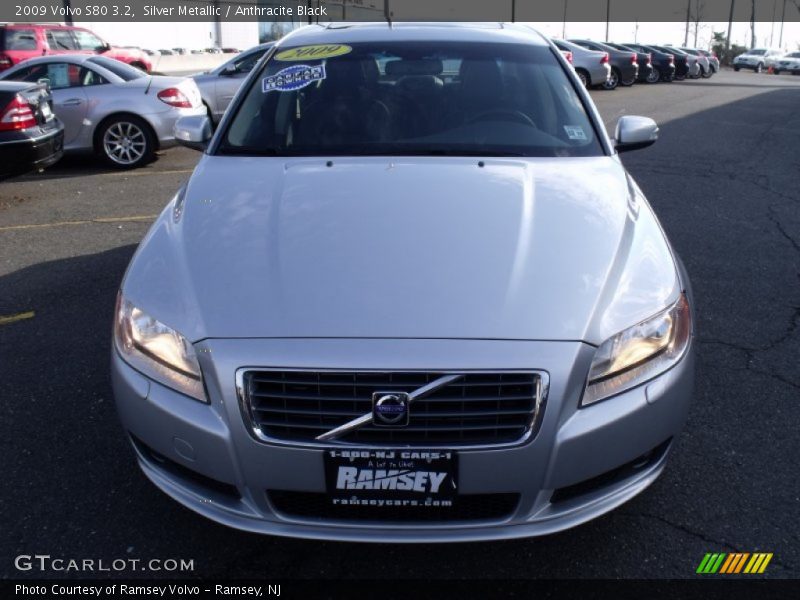 Silver Metallic / Anthracite Black 2009 Volvo S80 3.2