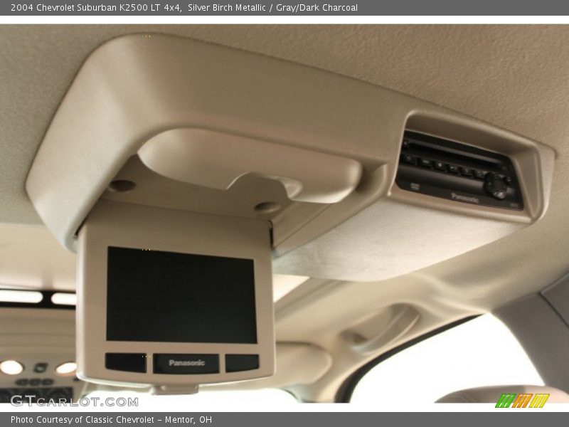 Silver Birch Metallic / Gray/Dark Charcoal 2004 Chevrolet Suburban K2500 LT 4x4