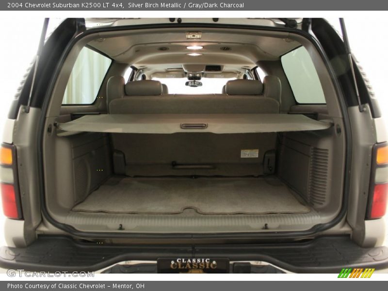 Silver Birch Metallic / Gray/Dark Charcoal 2004 Chevrolet Suburban K2500 LT 4x4