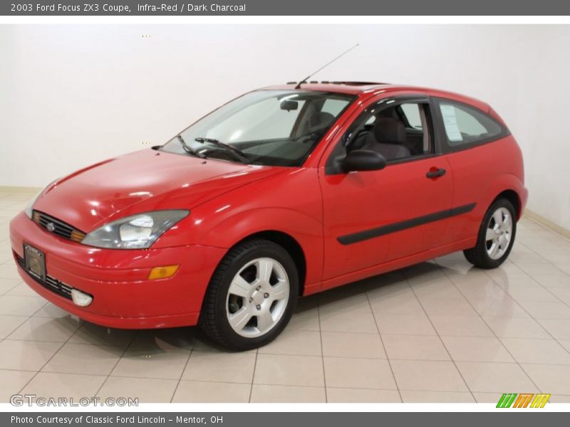 Infra-Red / Dark Charcoal 2003 Ford Focus ZX3 Coupe