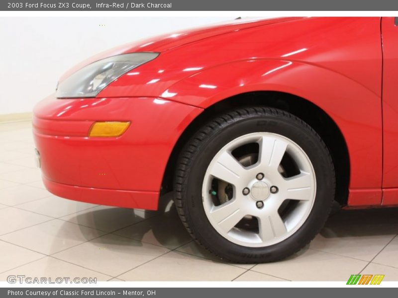 Infra-Red / Dark Charcoal 2003 Ford Focus ZX3 Coupe