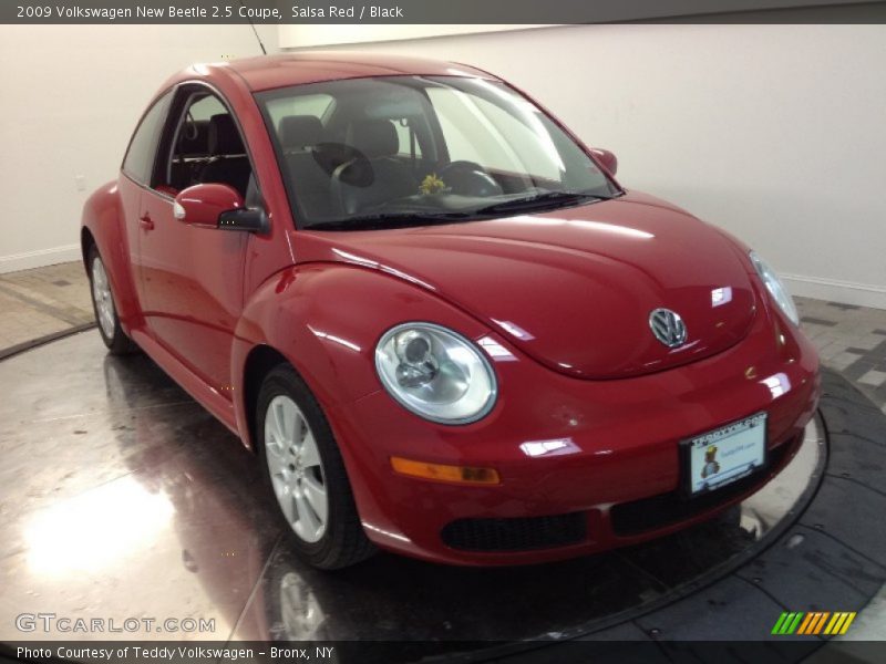 Salsa Red / Black 2009 Volkswagen New Beetle 2.5 Coupe