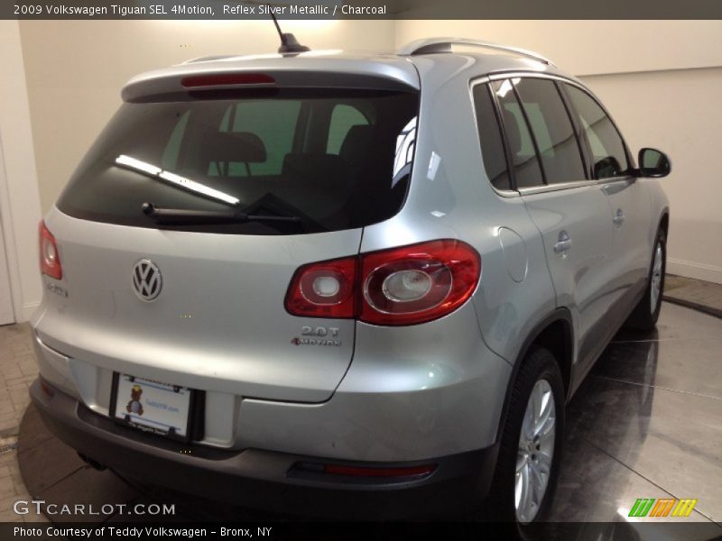 Reflex Silver Metallic / Charcoal 2009 Volkswagen Tiguan SEL 4Motion