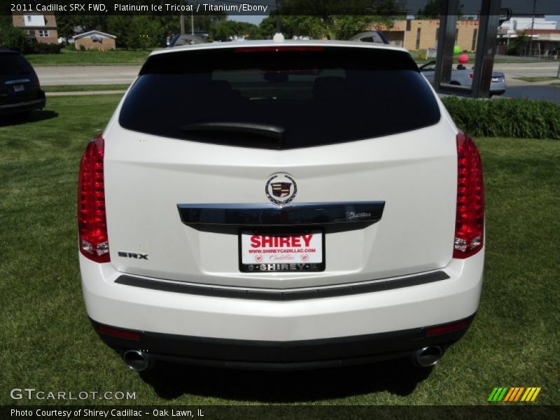 Platinum Ice Tricoat / Titanium/Ebony 2011 Cadillac SRX FWD