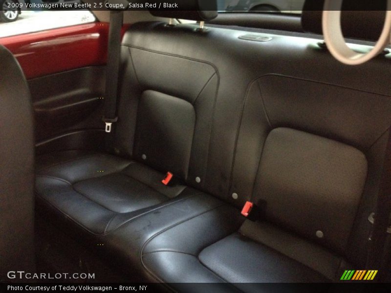 Salsa Red / Black 2009 Volkswagen New Beetle 2.5 Coupe