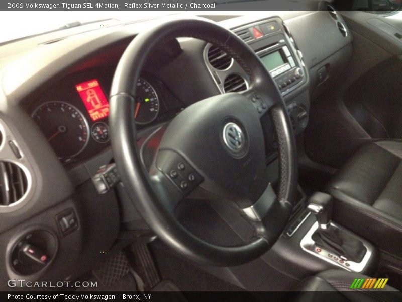 Reflex Silver Metallic / Charcoal 2009 Volkswagen Tiguan SEL 4Motion
