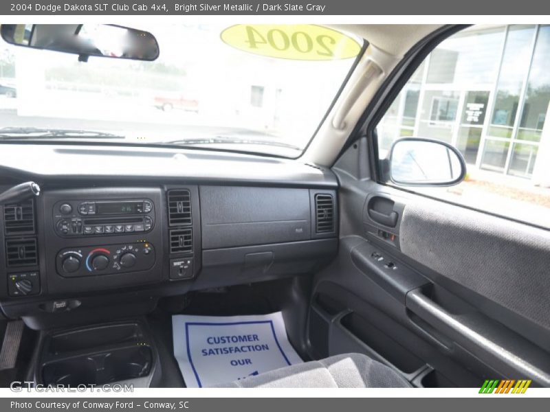 Bright Silver Metallic / Dark Slate Gray 2004 Dodge Dakota SLT Club Cab 4x4