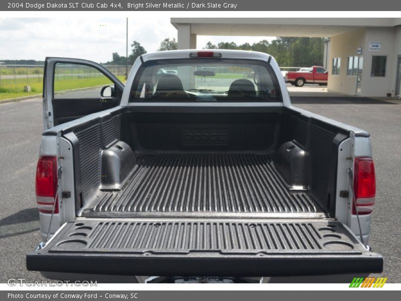 Bright Silver Metallic / Dark Slate Gray 2004 Dodge Dakota SLT Club Cab 4x4