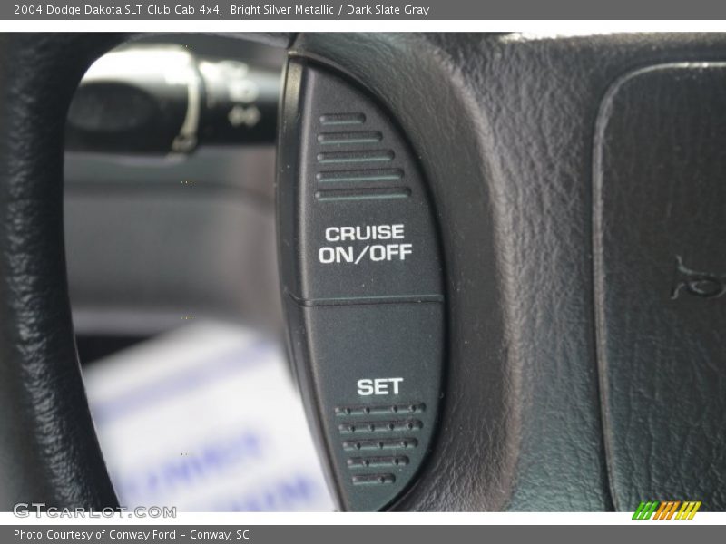Bright Silver Metallic / Dark Slate Gray 2004 Dodge Dakota SLT Club Cab 4x4