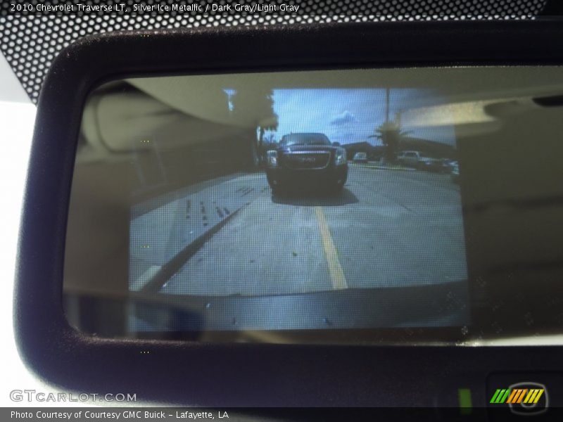 Silver Ice Metallic / Dark Gray/Light Gray 2010 Chevrolet Traverse LT