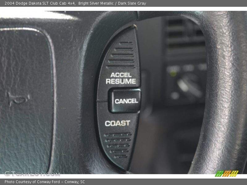 Bright Silver Metallic / Dark Slate Gray 2004 Dodge Dakota SLT Club Cab 4x4