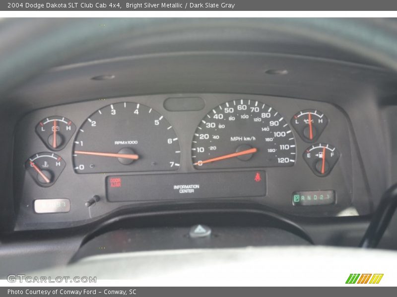 Bright Silver Metallic / Dark Slate Gray 2004 Dodge Dakota SLT Club Cab 4x4