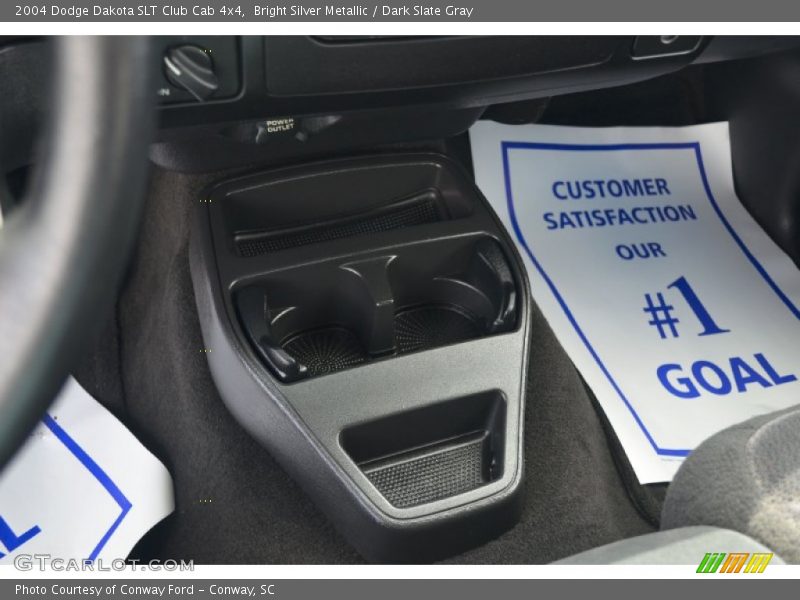 Bright Silver Metallic / Dark Slate Gray 2004 Dodge Dakota SLT Club Cab 4x4