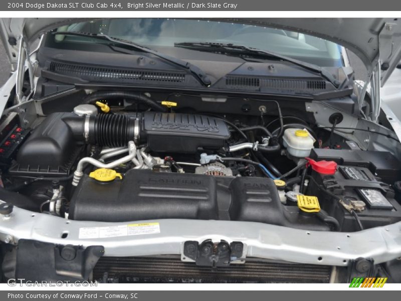 Bright Silver Metallic / Dark Slate Gray 2004 Dodge Dakota SLT Club Cab 4x4