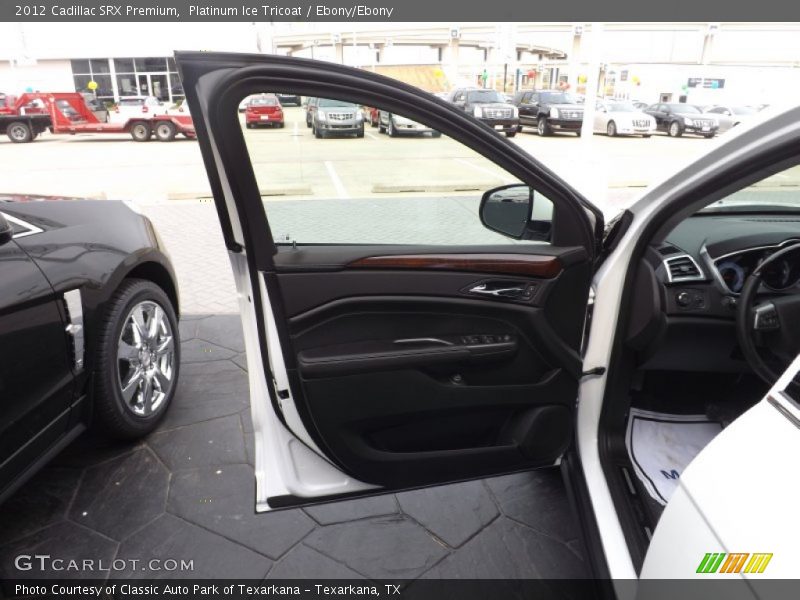 Platinum Ice Tricoat / Ebony/Ebony 2012 Cadillac SRX Premium