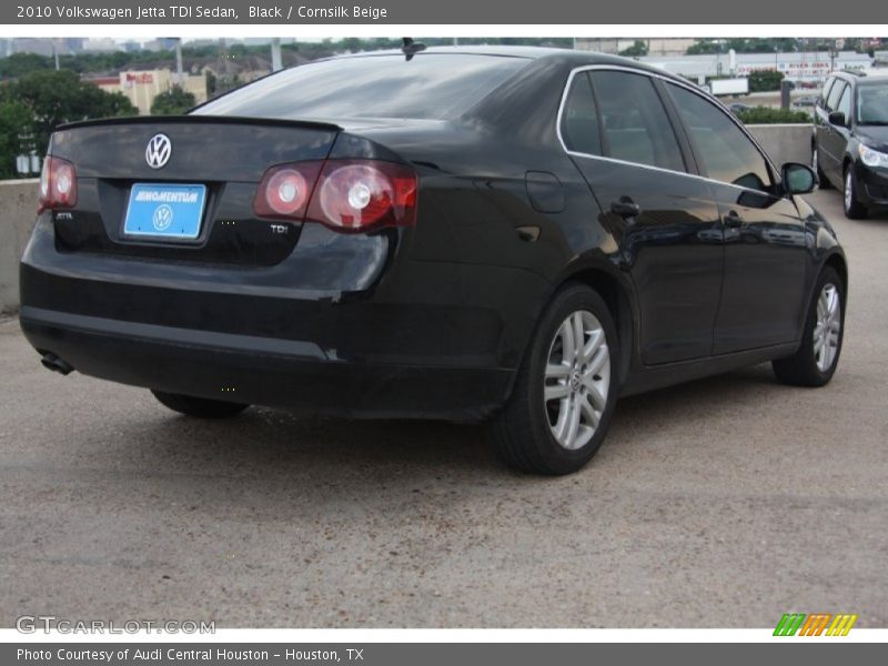 Black / Cornsilk Beige 2010 Volkswagen Jetta TDI Sedan