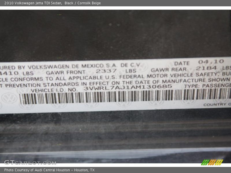 Black / Cornsilk Beige 2010 Volkswagen Jetta TDI Sedan