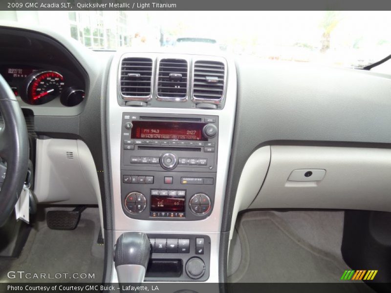 Quicksilver Metallic / Light Titanium 2009 GMC Acadia SLT