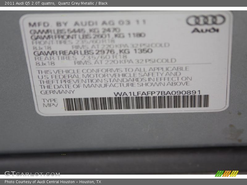 Quartz Grey Metallic / Black 2011 Audi Q5 2.0T quattro
