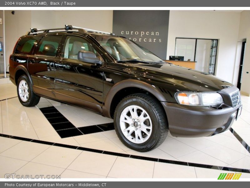 Black / Taupe 2004 Volvo XC70 AWD