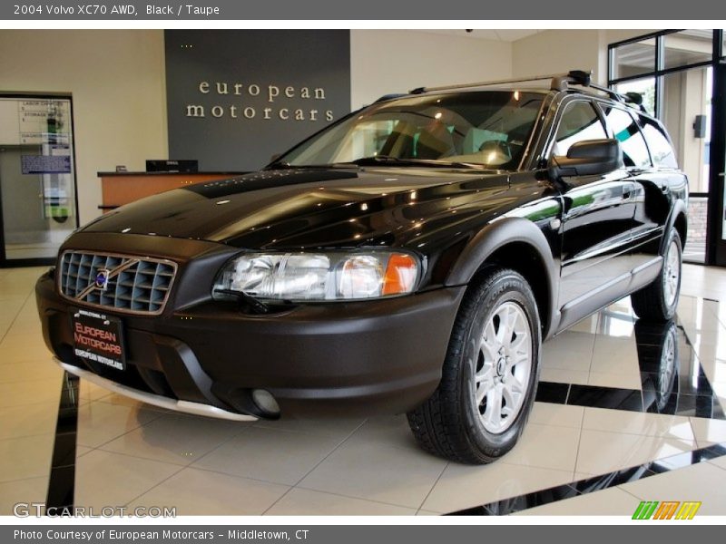 Black / Taupe 2004 Volvo XC70 AWD