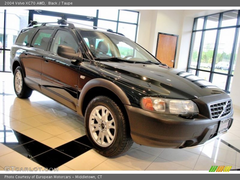 Black / Taupe 2004 Volvo XC70 AWD