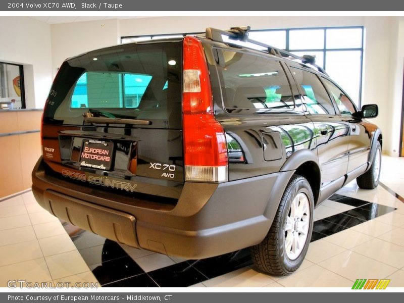 Black / Taupe 2004 Volvo XC70 AWD