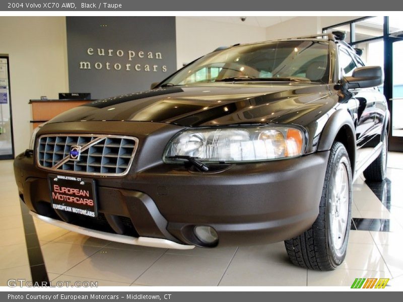 Black / Taupe 2004 Volvo XC70 AWD