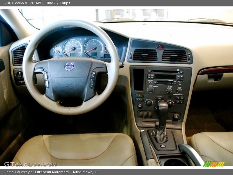 Black / Taupe 2004 Volvo XC70 AWD
