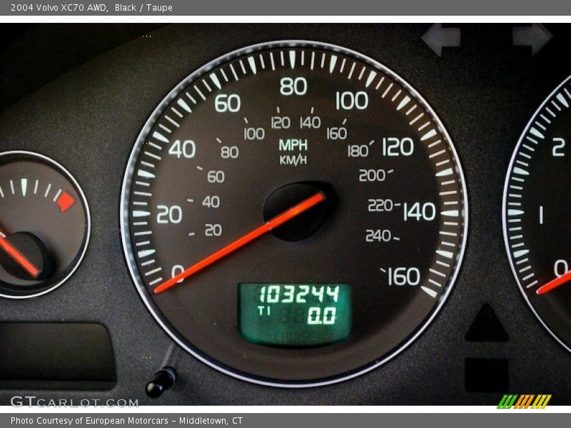 Black / Taupe 2004 Volvo XC70 AWD