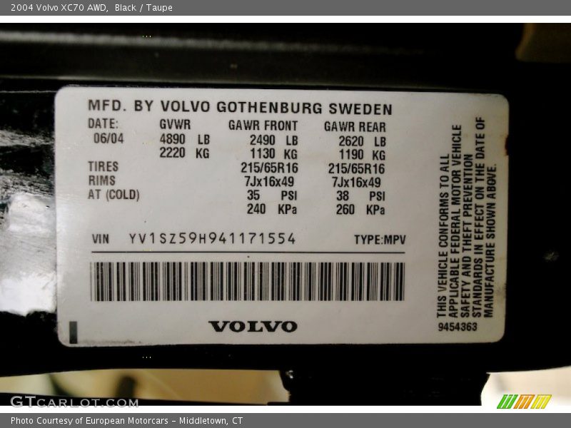 Black / Taupe 2004 Volvo XC70 AWD